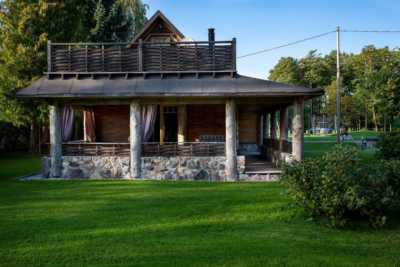 Erlendi Kodumajutus Villa Pärnu Exterior foto