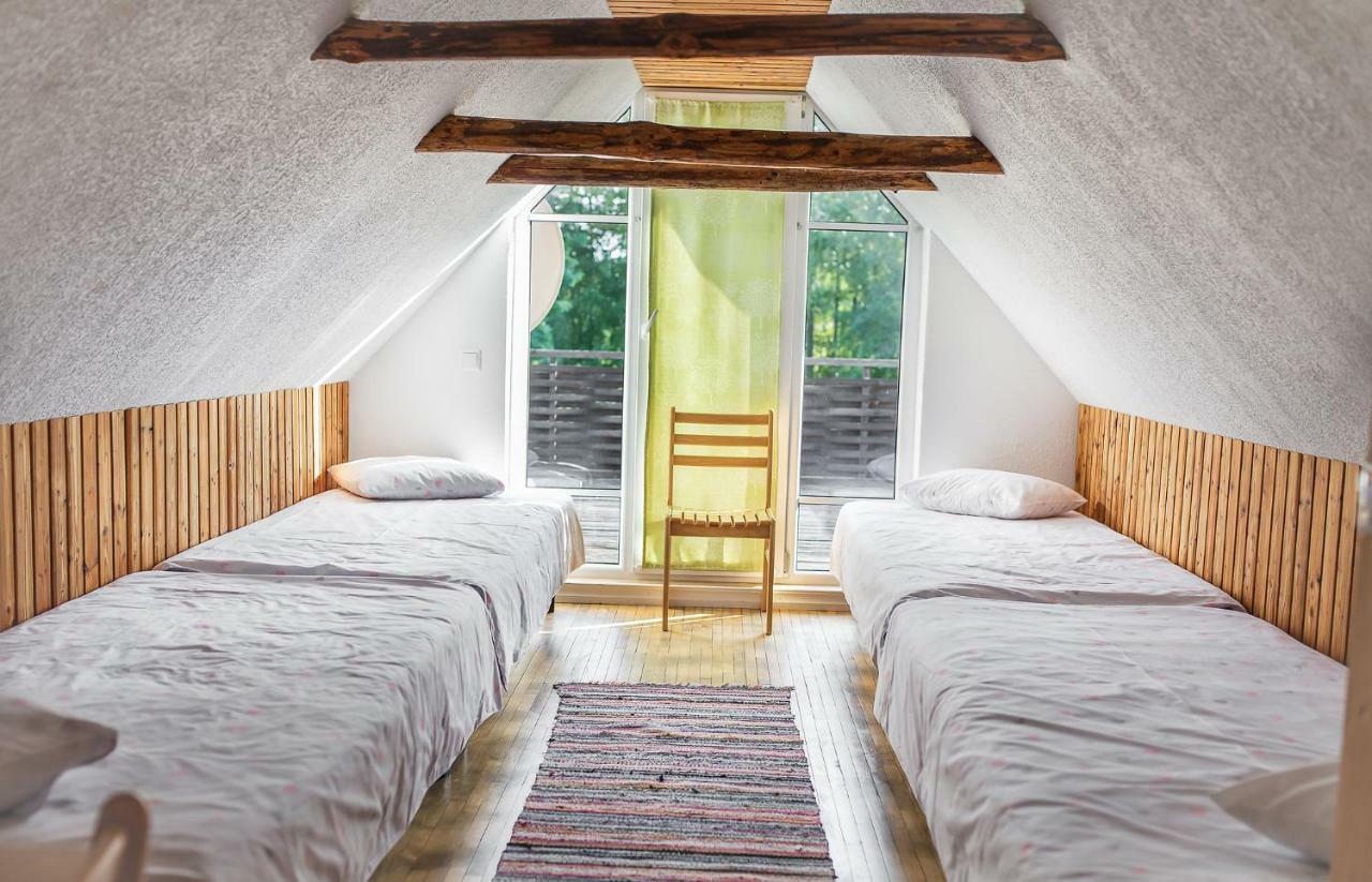 Erlendi Kodumajutus Villa Pärnu Exterior foto
